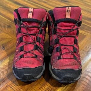 Salomon Burgundy and Black Hiking Boots